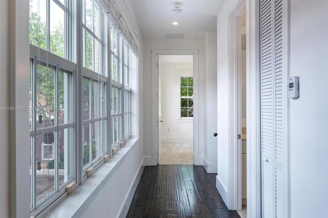 550 Loretto Ave 16, Coral Gables, FL 33146