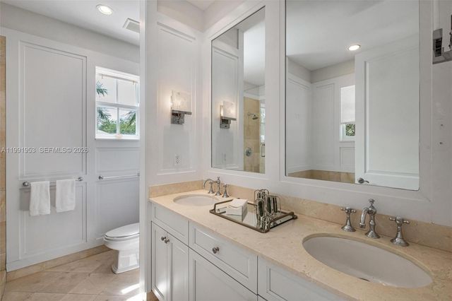 550 Loretto Ave 16, Coral Gables, FL 33146