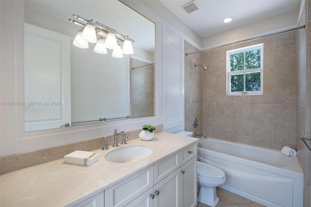 550 Loretto Ave 16, Coral Gables, FL 33146