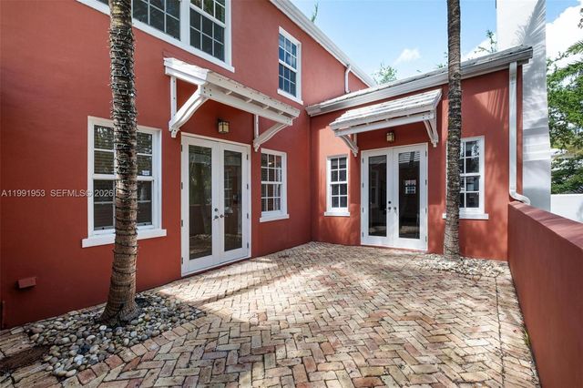 550 Loretto Ave 16, Coral Gables, FL 33146