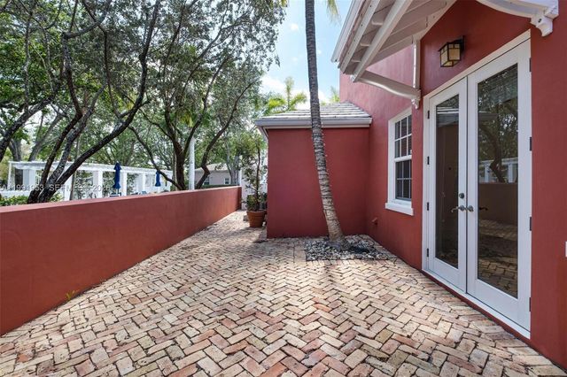 550 Loretto Ave 16, Coral Gables, FL 33146