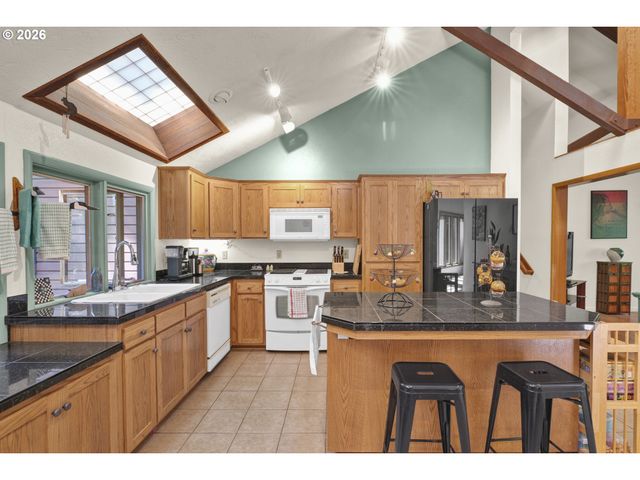 2350 MCLEAN Blvd, Eugene, OR 97405