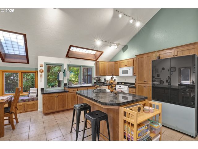 2350 MCLEAN Blvd, Eugene, OR 97405