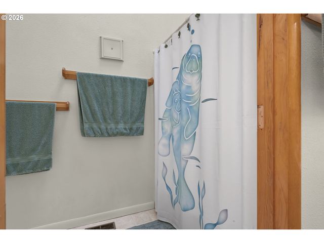 2350 MCLEAN Blvd, Eugene, OR 97405