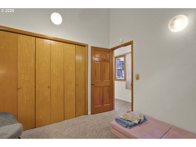 2350 MCLEAN Blvd, Eugene, OR 97405