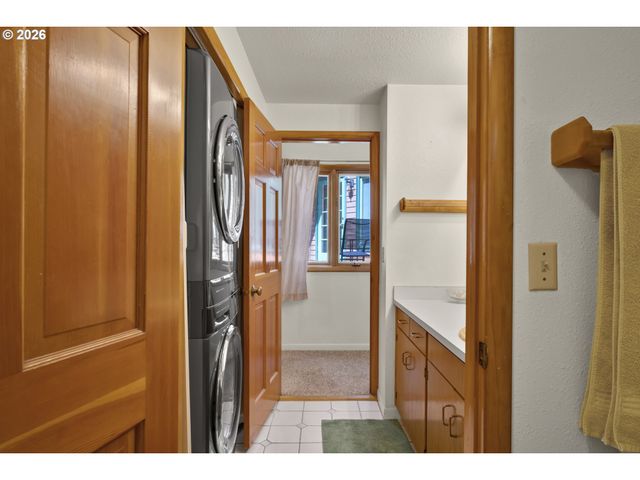 2350 MCLEAN Blvd, Eugene, OR 97405