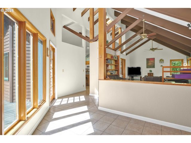 2350 MCLEAN Blvd, Eugene, OR 97405