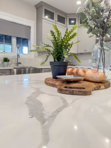 8884 Port Washington Drive, Frankfort, IL 60423