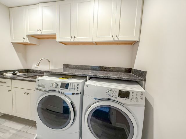 8884 Port Washington Drive, Frankfort, IL 60423