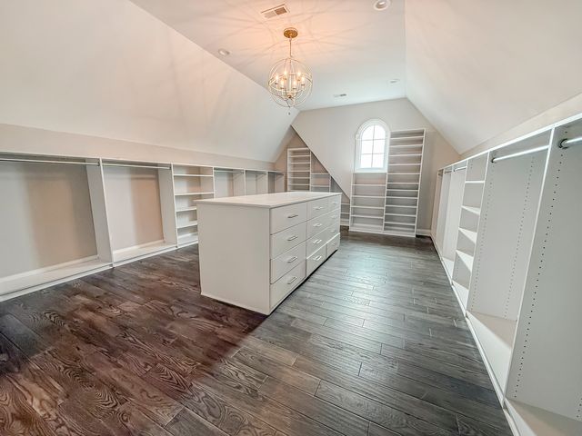 8884 Port Washington Drive, Frankfort, IL 60423