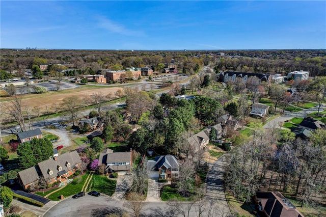 2 Foxfire Court, Greensboro, NC 27410