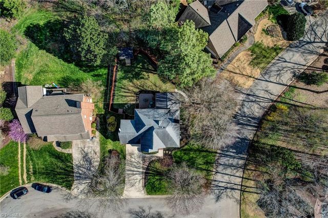 2 Foxfire Court, Greensboro, NC 27410