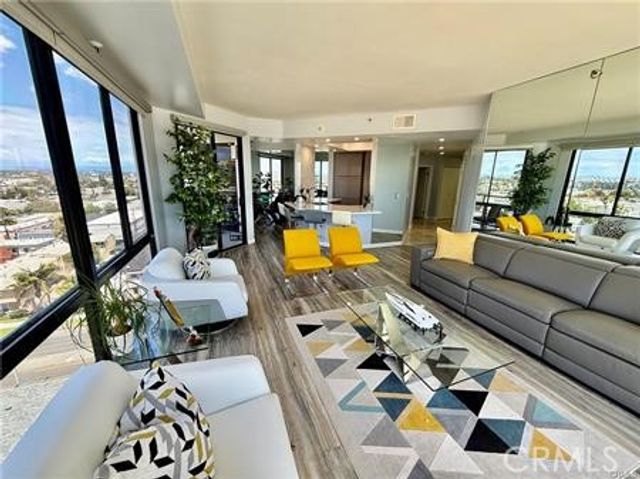1310 E Ocean Boulevard 906, Long Beach, CA 90802