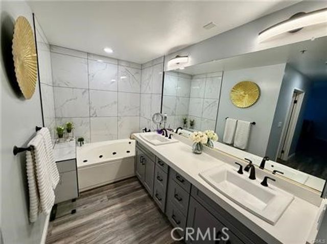 1310 E Ocean Boulevard 906, Long Beach, CA 90802
