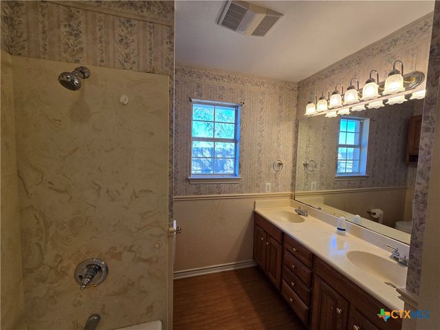 2633 Bottoms East Road, Troy, TX 76579