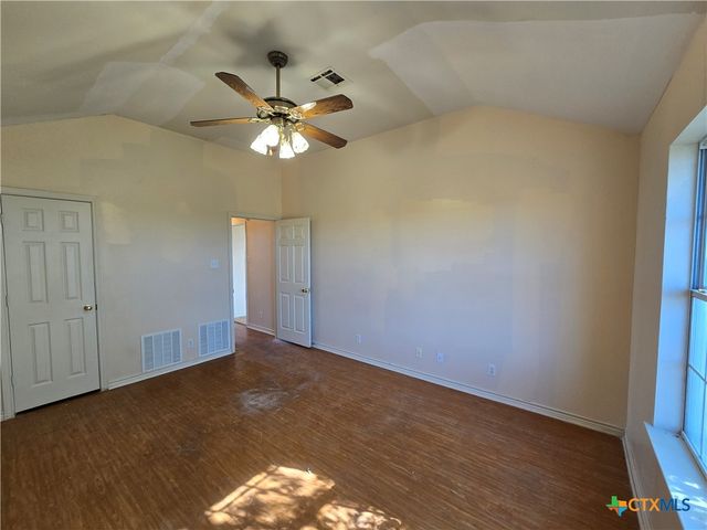 2633 Bottoms East Road, Troy, TX 76579