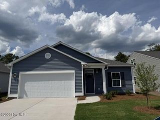 637 Pelican Cove Way SE 245, Southport, NC 28461