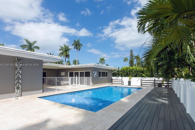 1218 Hollywood Blvd, Hollywood, FL 33019