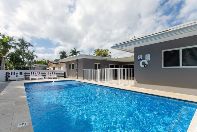 1218 Hollywood Blvd, Hollywood, FL 33019