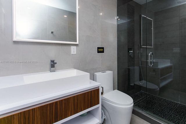 1218 Hollywood Blvd, Hollywood, FL 33019