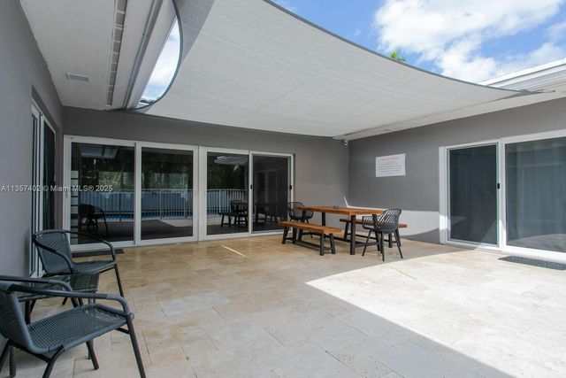 1218 Hollywood Blvd, Hollywood, FL 33019