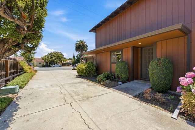 888 N Rengstorff Avenue, Mountain View, CA 94043