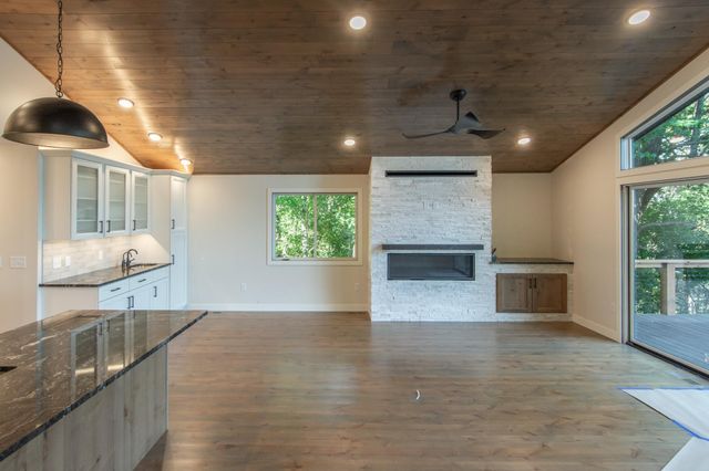 16296 Tower Drive, Brainerd, MN 56401