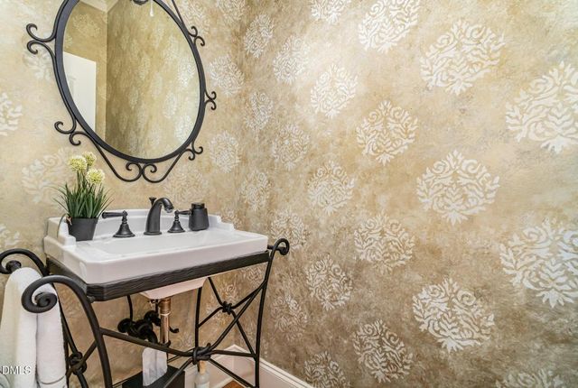 5768 Cavanaugh Drive, Raleigh, NC 27614