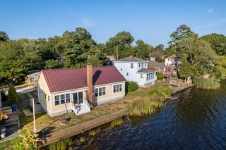 29 Ocean, Halifax, MA 02338