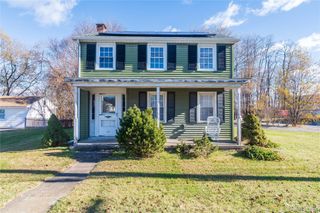 147 Broadway 9W, Port Ewen, NY 12466