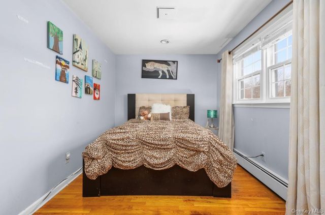 18 Moreland Road, New City, NY 10956