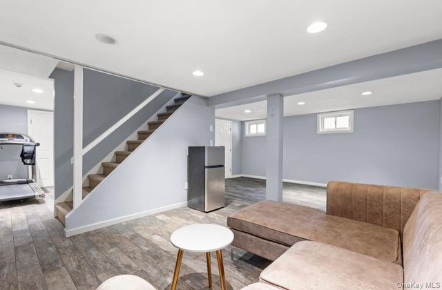 18 Moreland Road, New City, NY 10956