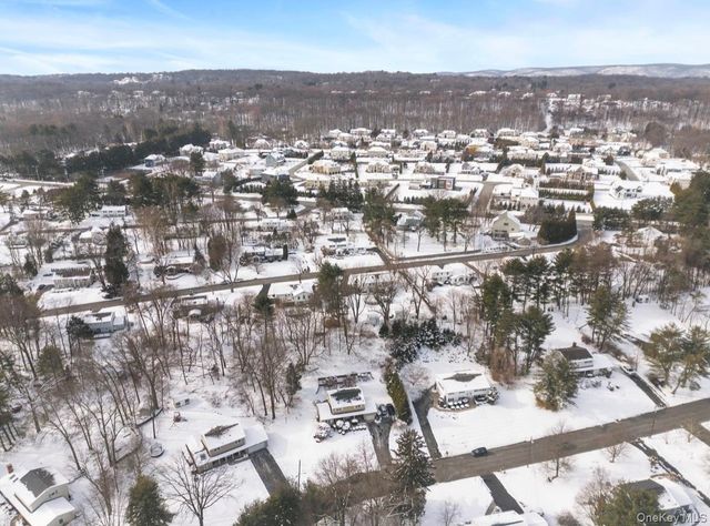 18 Moreland Road, New City, NY 10956