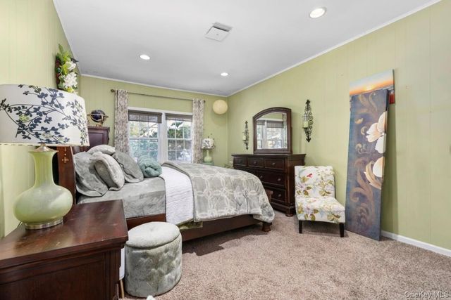 18 Moreland Road, New City, NY 10956