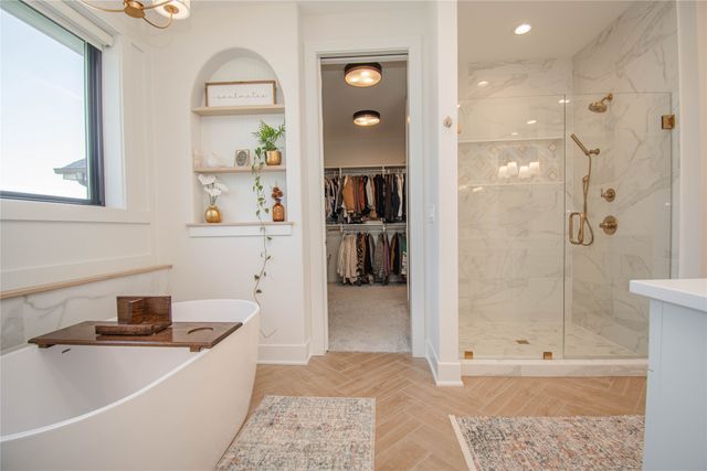 4010 NW 181st Street, Clive, IA 50325