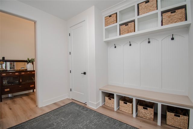 4010 NW 181st Street, Clive, IA 50325