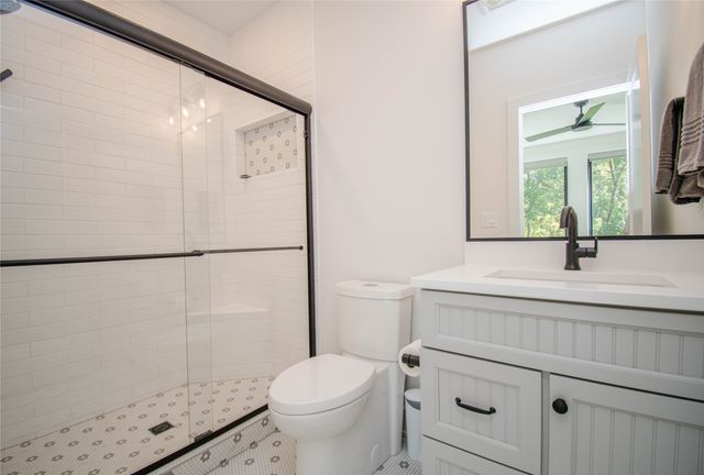 4010 NW 181st Street, Clive, IA 50325