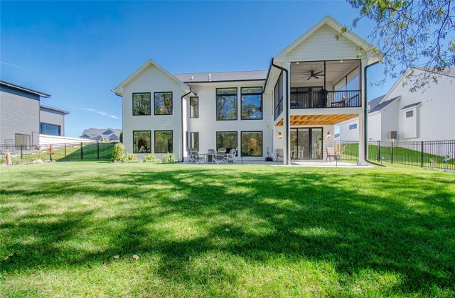 4010 NW 181st Street, Clive, IA 50325