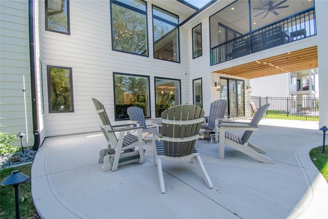 4010 NW 181st Street, Clive, IA 50325