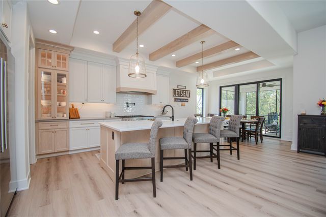 4010 NW 181st Street, Clive, IA 50325