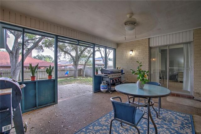 4318 Pecan Bayou Ct, Corpus Christi, TX 78410
