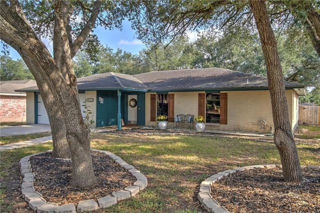 4318 Pecan Bayou Ct, Corpus Christi, TX 78410