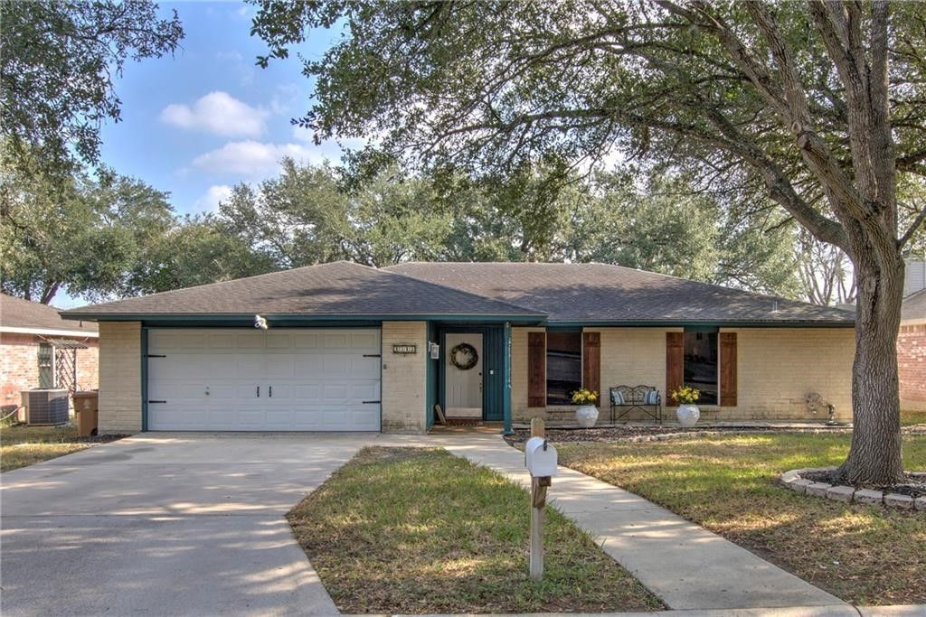 4318 Pecan Bayou Ct, Corpus Christi, TX 78410