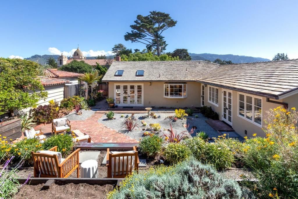 Image 28 of property listing at 3017 Lasuen Drive, Carmel, CA 93923