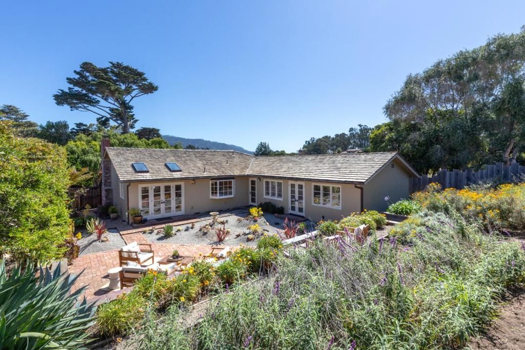 Image 34 of property listing at 3017 Lasuen Drive, Carmel, CA 93923