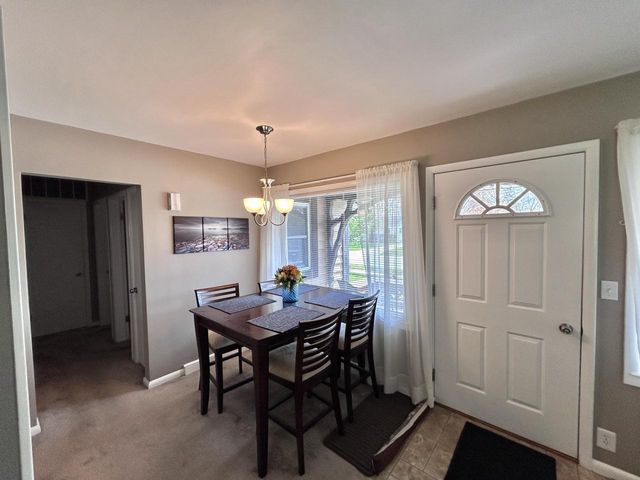 1426 Beverly LANE, West Bend, WI 53090