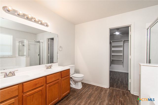 5404 Southern Crossing Drive, Temple, TX 76502