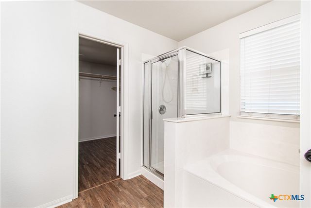 5404 Southern Crossing Drive, Temple, TX 76502