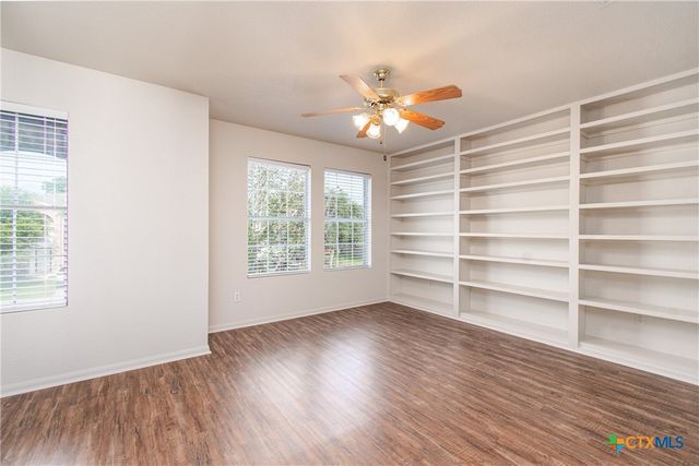 5404 Southern Crossing Drive, Temple, TX 76502