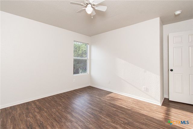 5404 Southern Crossing Drive, Temple, TX 76502